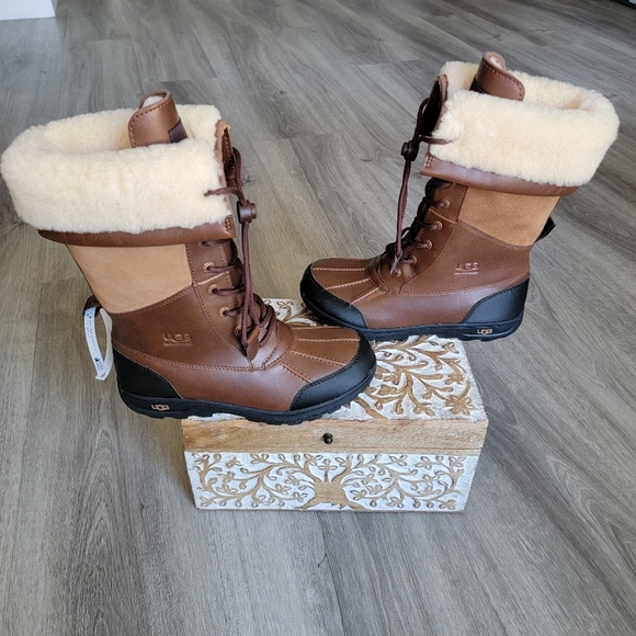 UGG kids Butte II Togle Tall CWR Snow Boot